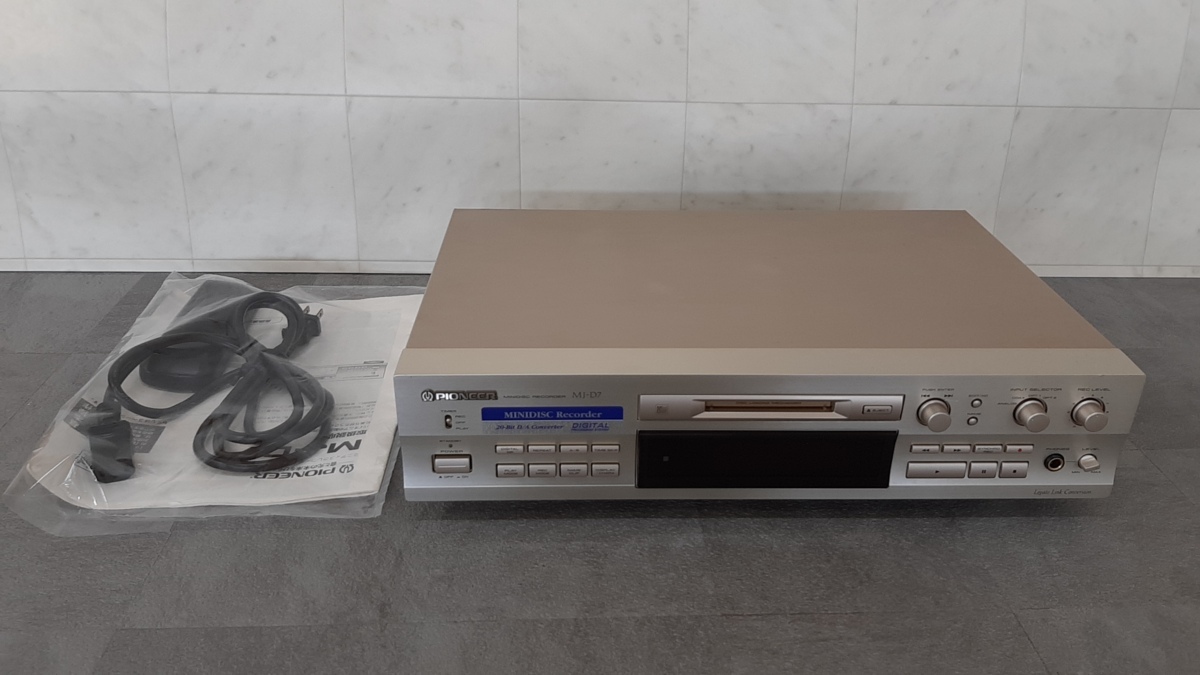 Pioneer MJ-D7 ミニディスクレコーダー 本体 03T201□Pioneer MDデッキ MJ-D7 動作品 付属品有り□ MJ-D7 MD