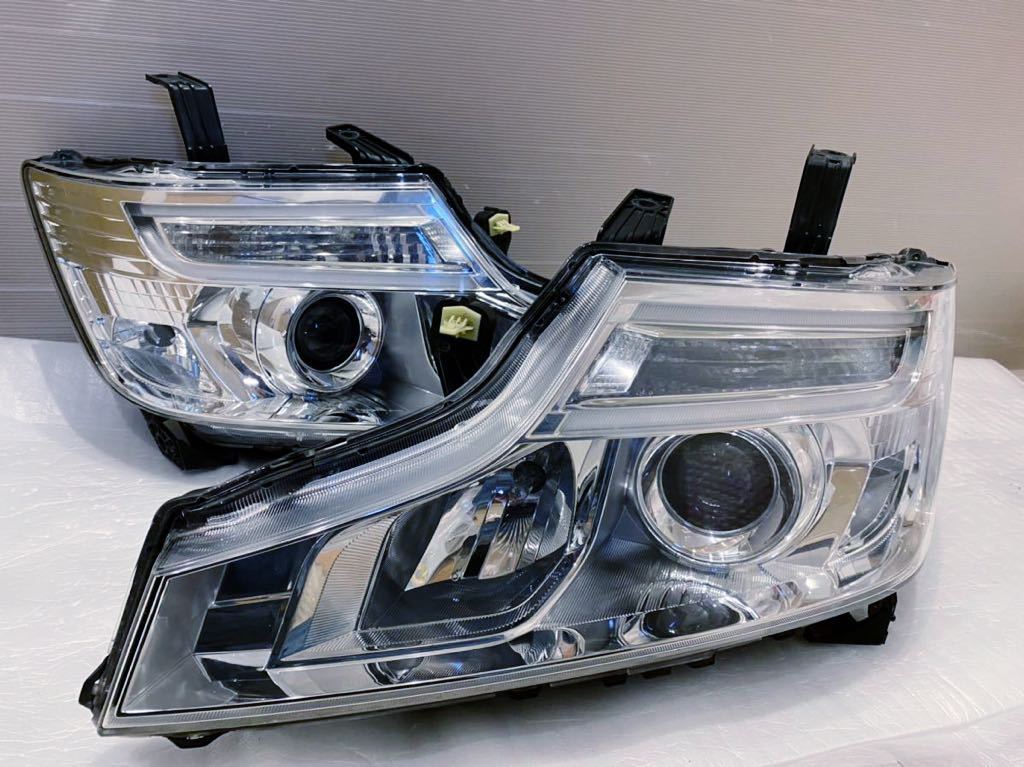 美品 破損無 ステップワゴン スパーダ RK5 後期 HID ヘッドライト 左右 