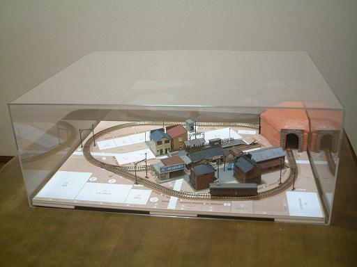 昭和の鉄道模型をつくる アクリケース 3mm厚 UVカット付(記念品、関連グッズ)｜売買されたオークション情報、yahooの商品情報をアーカイブ公開 - オークファン その他
