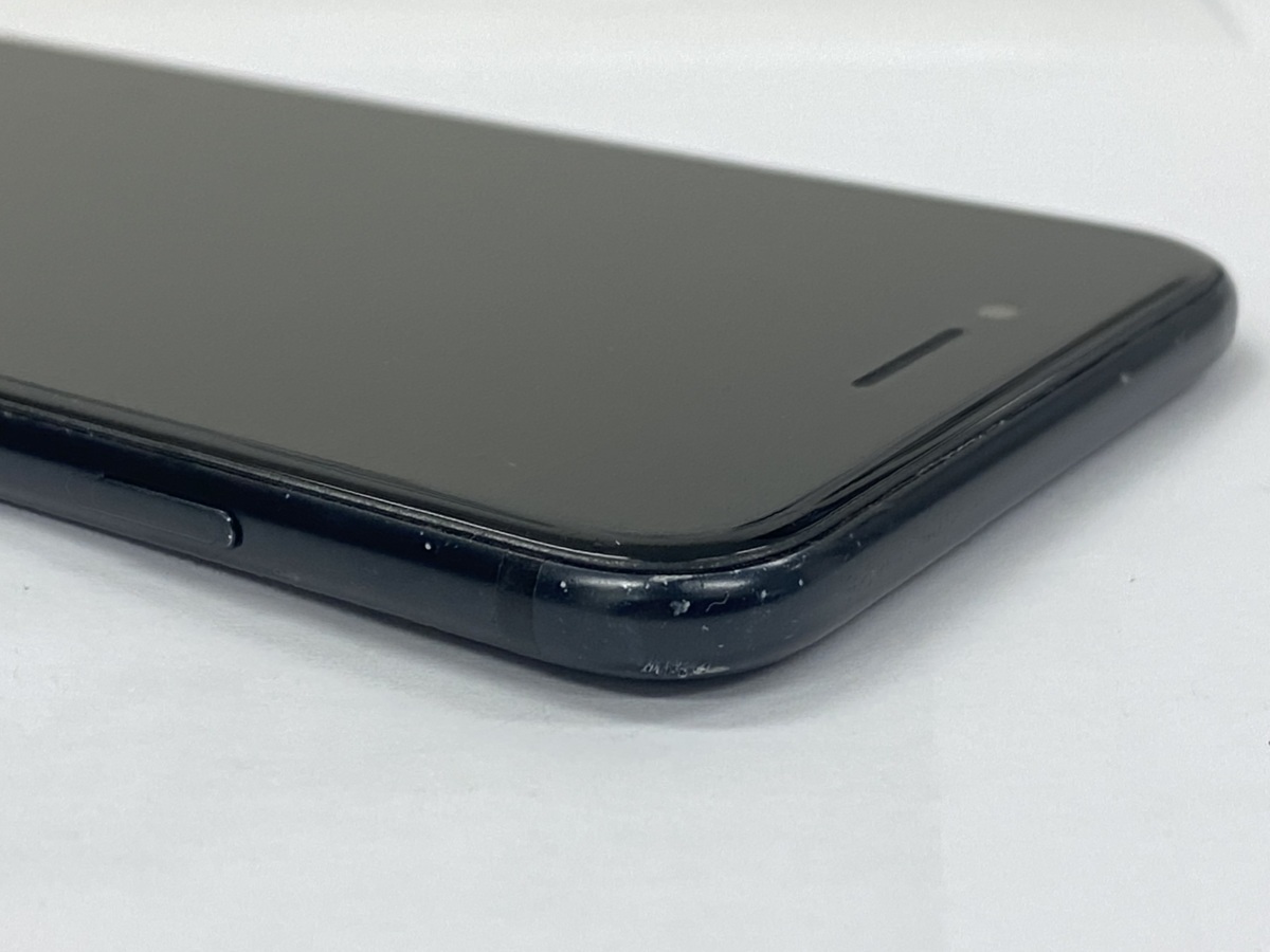 iPhone7 128GB ブラック SIMフリー（Softbank SIMロック解除済） 128GB iPhone7 0 Plus 白ロム 完動品SIM