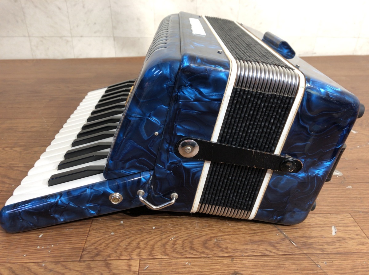 C062Y038○TOMBO no.320 アコーディオン トンボ 鍵盤楽器  