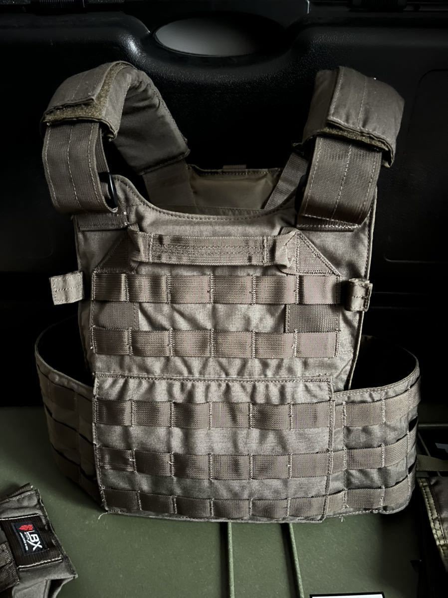実物 LBX プレートキャリア セット マスグレー (Plate Carrier Mas 