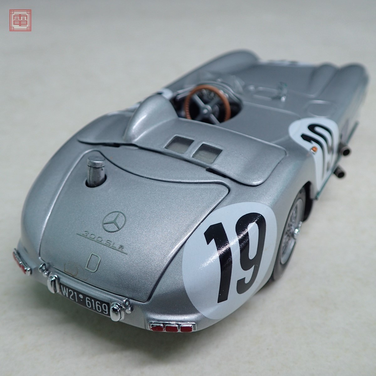 PMA 1/24 メルセデスベンツ 300SLR ル・マン 1955 #19 ミニチャンプス 