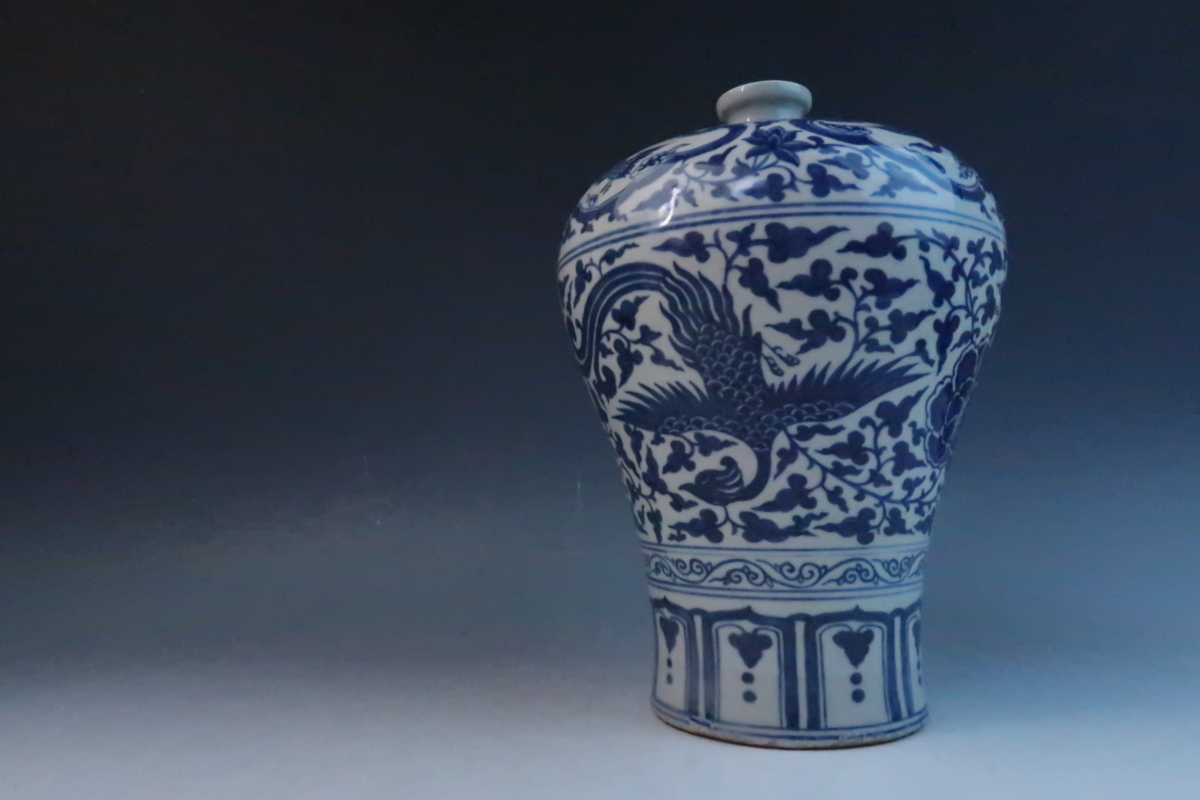 中国古玩 清代 青花 染付 鳳凰花唐草文 花入 花瓶 瓶子 梅瓶 飾瓶 無傷