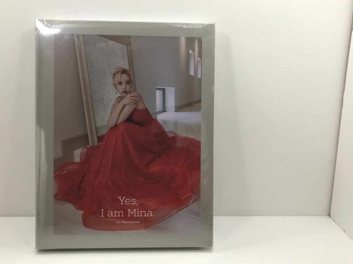 I Mina Yes, am Photobook 1st - TWICE : MINA Mina. PHOTOBOOK ミナ 