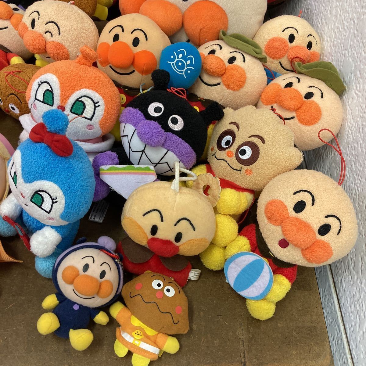 YK326)アンパンマン ぬいぐるみ 大量セット 86点まとめ売り プリちぃ