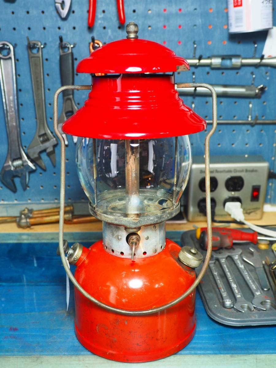 自慢できるランタンを 1956年3月製 コールマン 200A ランタン (通称