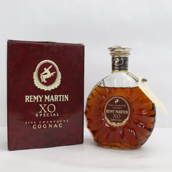 驚きの破格値，2026 REMY MARTIN レミーマルタン XO スペシャル ファインシャンパーニュ クリアボトル 40％ 700ml 箱キズ R22D060019(レミーマルタン)｜売買されたオークション情報、yahooの商品情報をアーカイブ公開 - オ コニャック