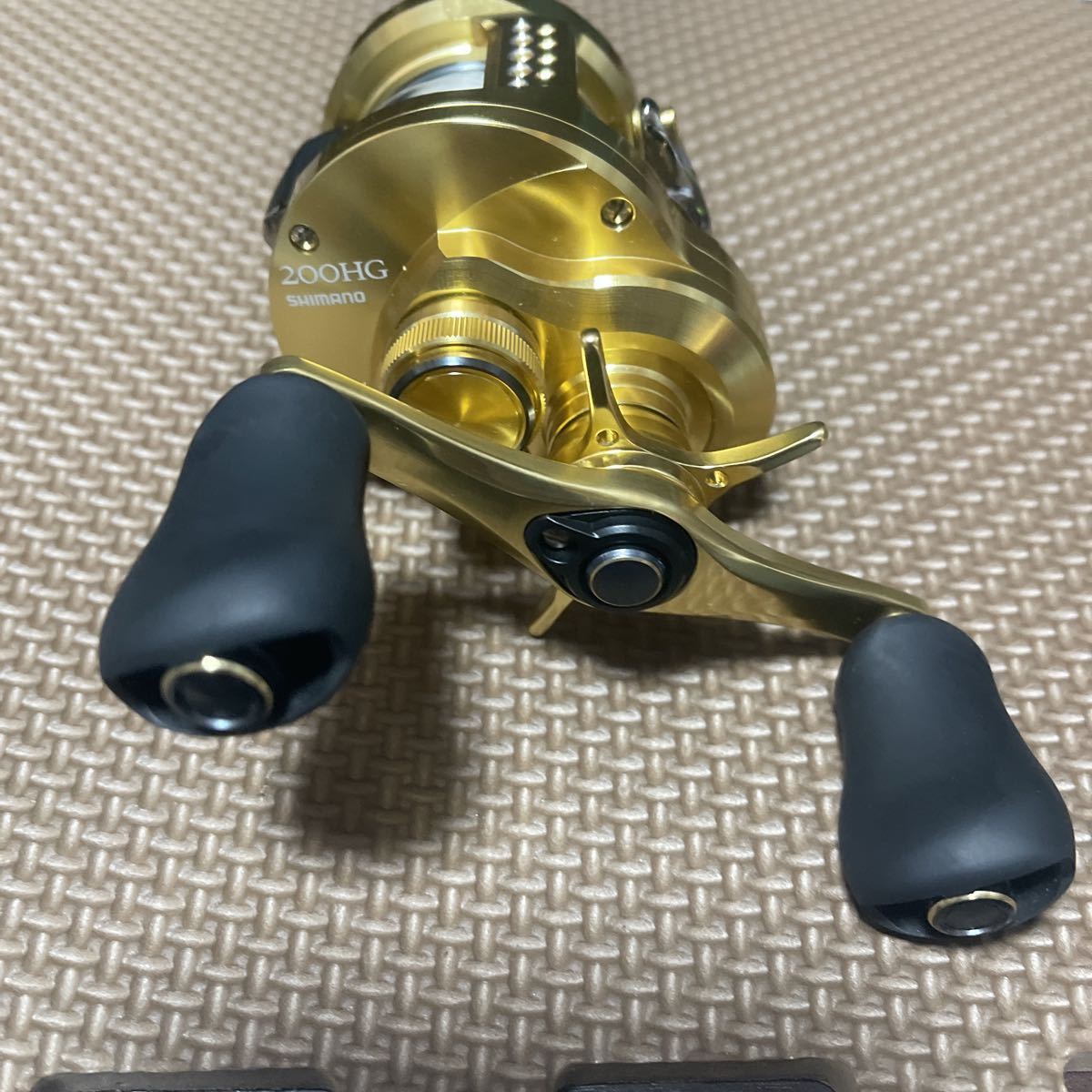 品 やや小キズ有り シマノ 21カルカッタコンクエスト0hg 右ハンドル シマノ 売買されたオークション情報 Yahooの商品情報をアーカイブ公開 オークファン Aucfan Com