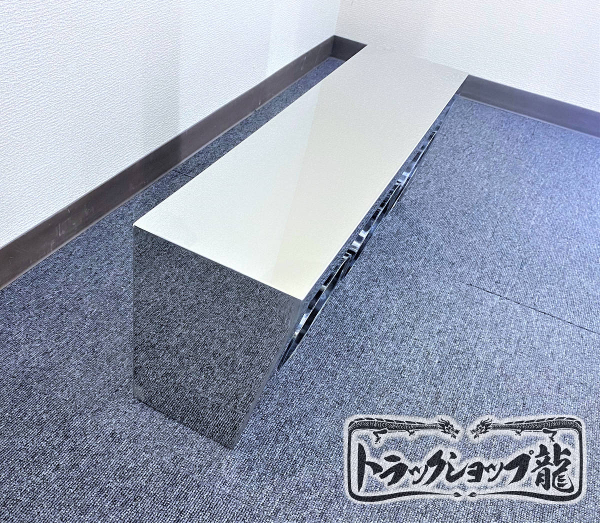 テールランプ 3連 テールボックス 奥付け 筒型 丸形 丸型 鏡面 