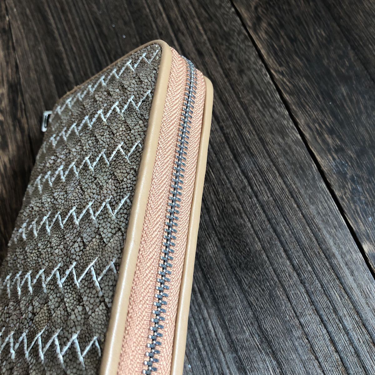 PELGIO スティングレイ ガルーシャ エイ革 長財布 ラウンドファスナー 