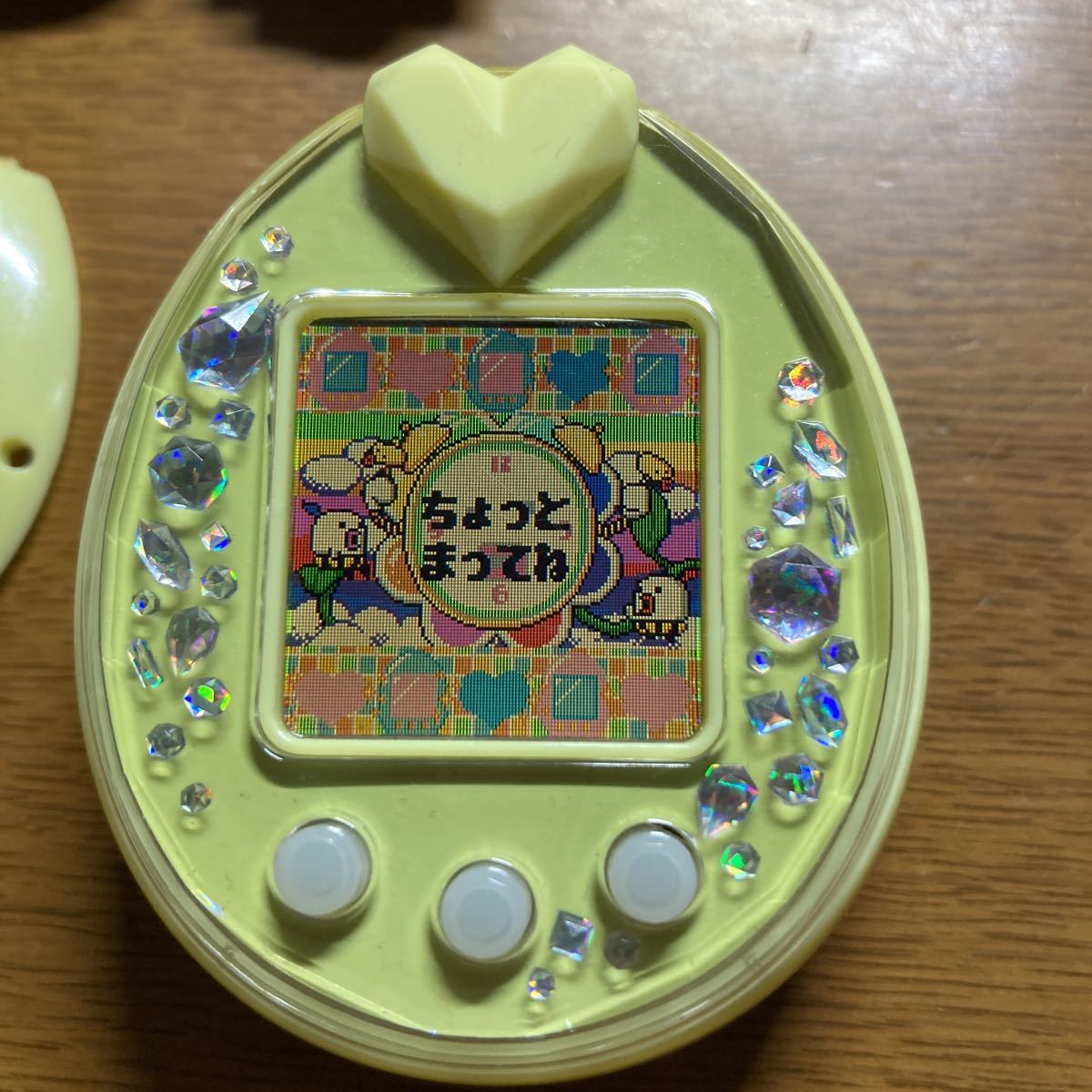 たまごっちピース イエロー 黄色 たまデコピアス(たまごっち)｜売買
