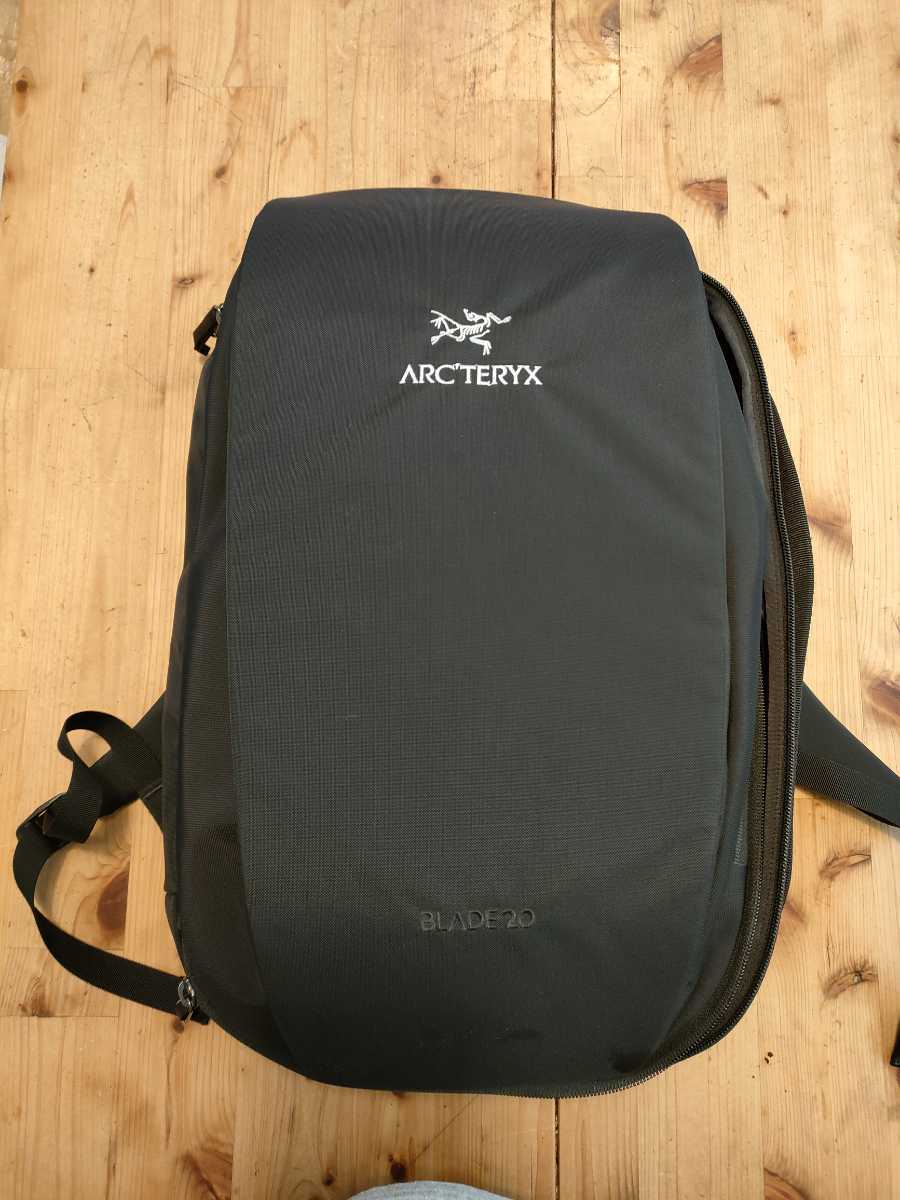 【HOT，新作登場】 ARC''TERYX アークテリクス リュック BLADE 20 バックパック ARCTERYX(アークテリクス)｜売買されたオークション情報、yahooの商品情報をアーカイブ公開 - オークファン アークテリクス