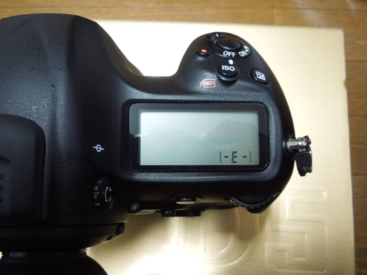 NIKON D5 XQD-Type ボディ 付属品完備 元箱 フラッグシップモデル