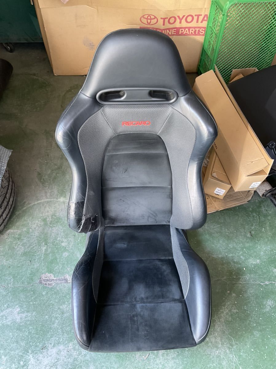 三菱自動車(純正) RECAROシート のパーツレビュー | ランサー
