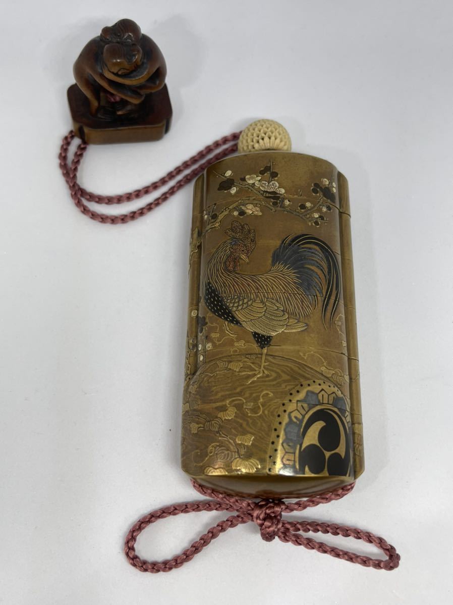 豪華絢爛！ 東秀齋 花押 作 本金蒔絵内梨地 高蒔絵梅鶏図印籠 印籠