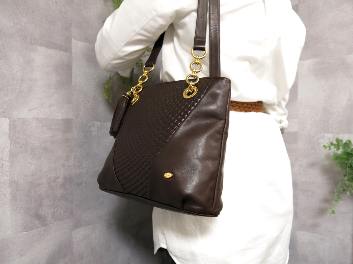 ●超美品●BALLY バリー●キルティング ラム レザー 本革●トート バッグ●タッセル●茶●ゴールド金具●肩掛け●ヴィンテージ●Js26221 レザー ラム ○超美品○BALLY トート バリー●Bロゴ●キルティング トップハンドル