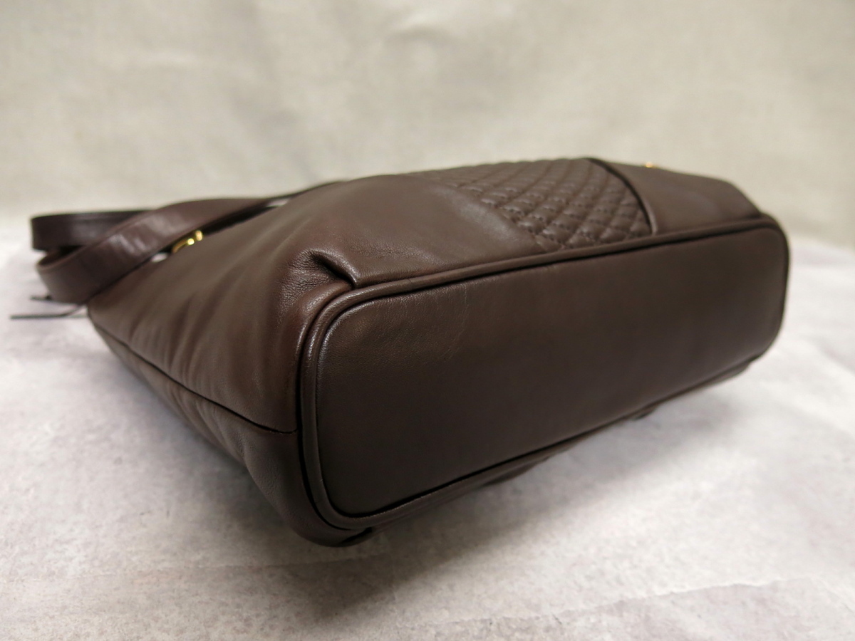 ●超美品●BALLY バリー●キルティング ラム レザー 本革●トート バッグ●タッセル●茶●ゴールド金具●肩掛け●ヴィンテージ●Js26221 レザー ラム ○超美品○BALLY トート バリー●Bロゴ●キルティング トップハンドル