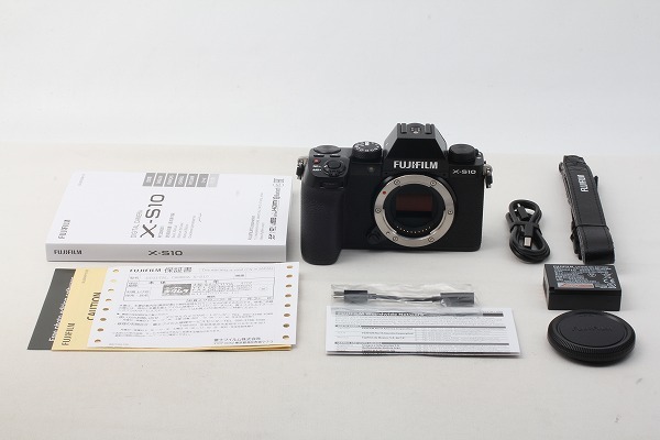 ◇ほぼ新品◇フジフィルム FUJIFILM X-S10 ボディ ブラック 付属品満載