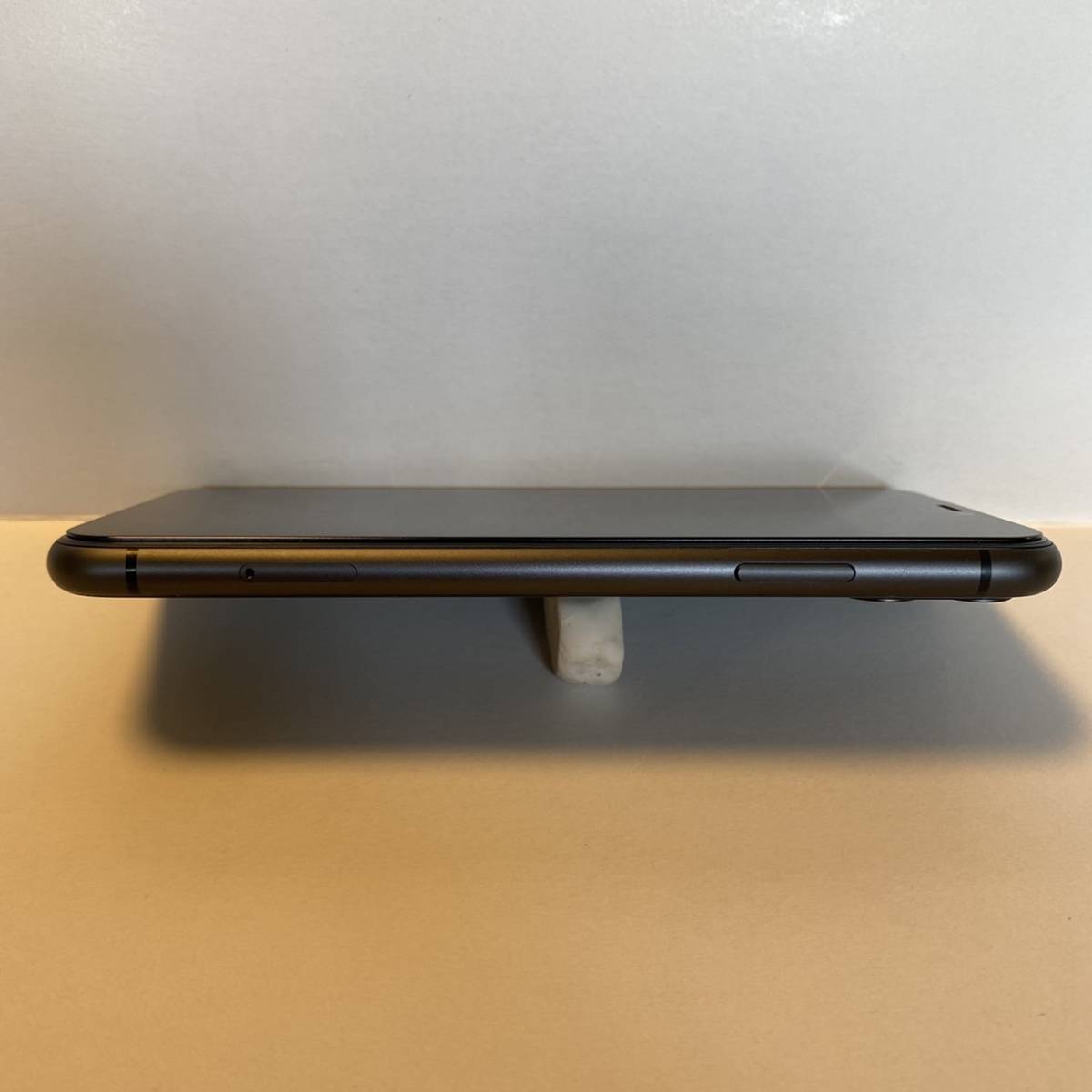 Apple iPhone11 64GB ブラック 黒 3F952J/A ソフトバンク softbank ②