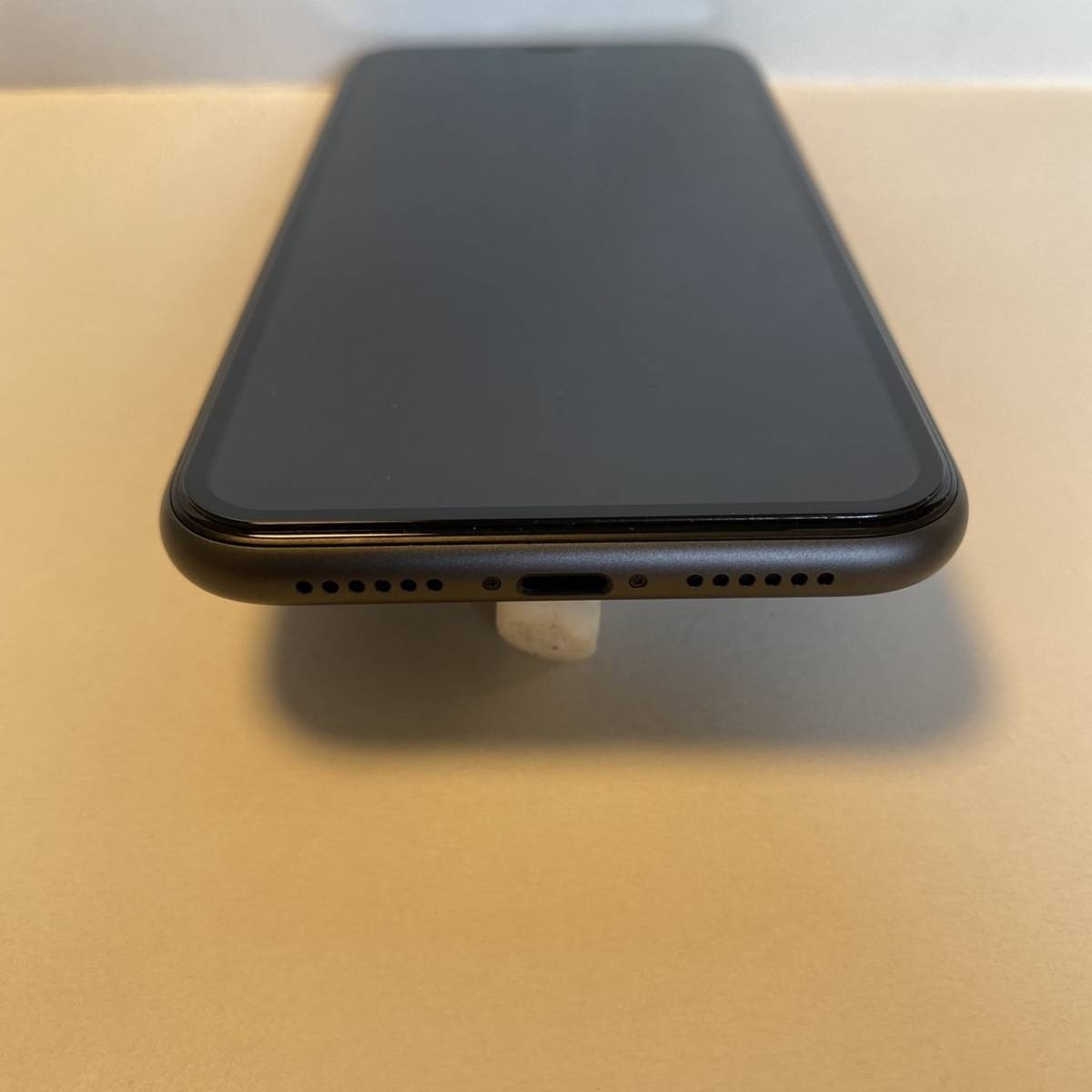 Apple iPhone11 64GB ブラック 黒 3F952J/A ソフトバンク softbank ②