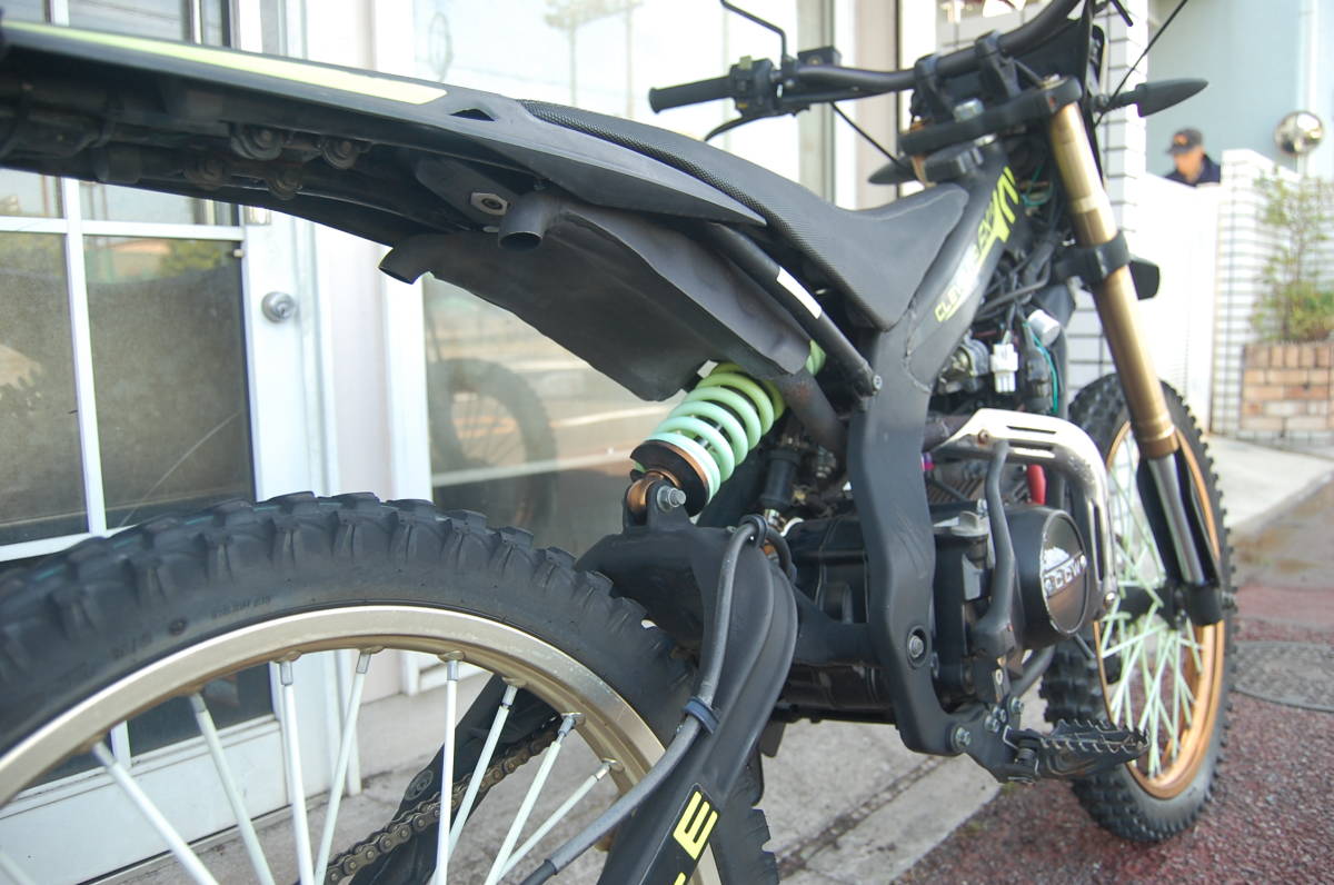 FX110 - CCW BIKE」！オンオフ問わず遊び尽くせる仕様で登場 JUMP 