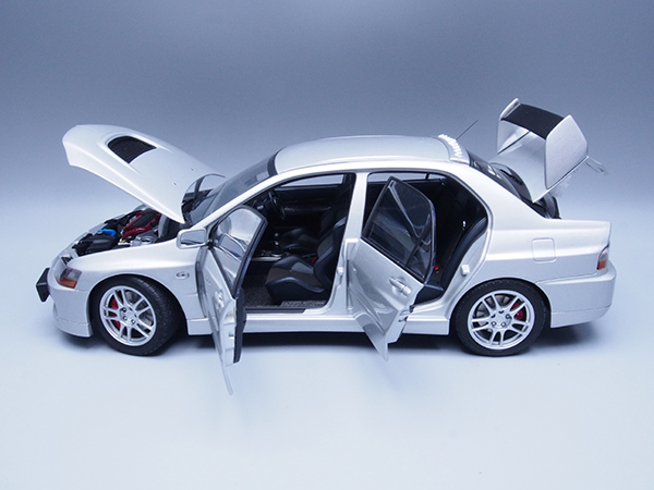 1⁄18 オートアート三菱ランサーエボリューション