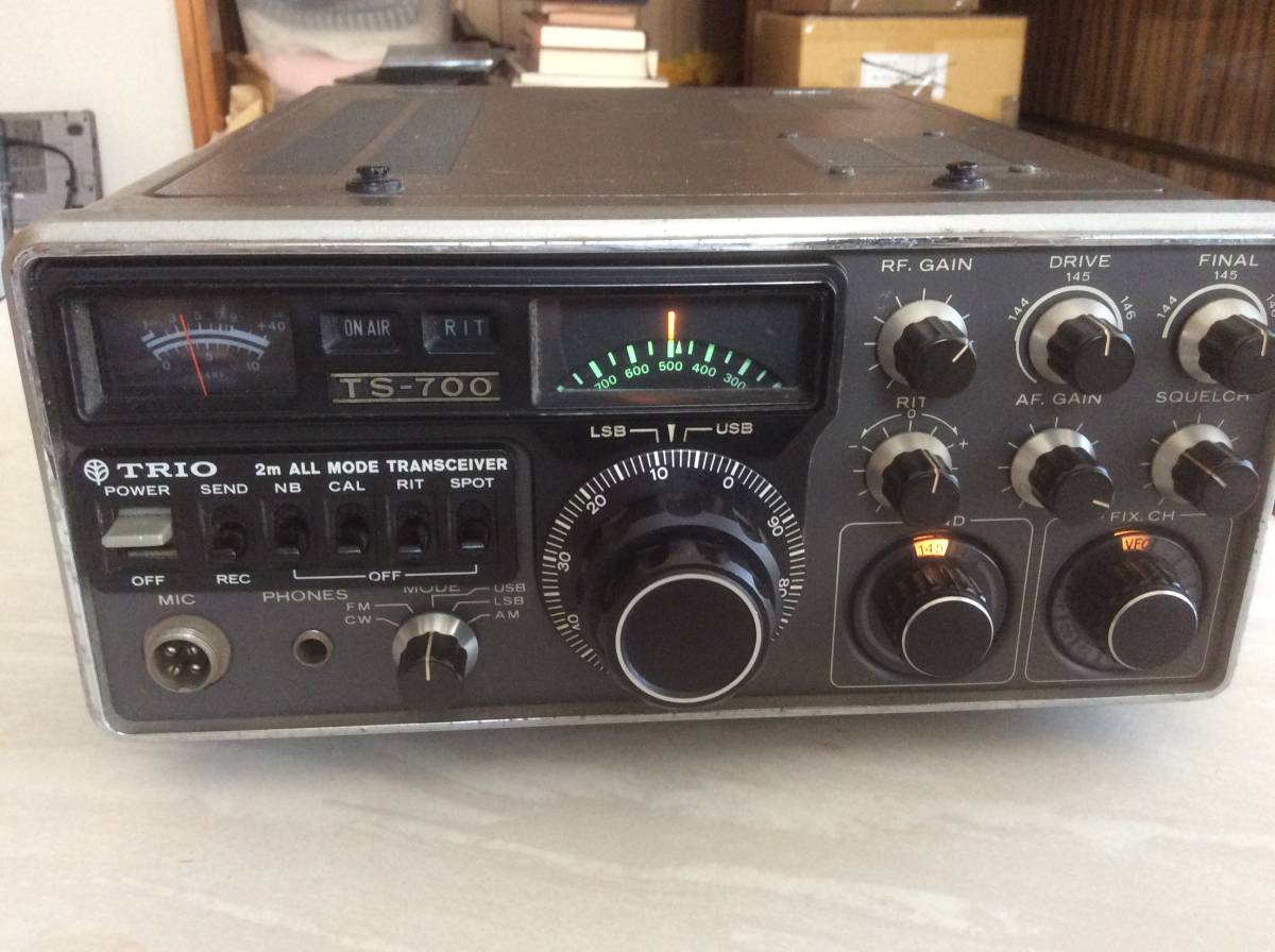 TRIO TS-700 2m TRANSCEIVER ALL トリオ TS-700S 無線機 MODE ALLMODE