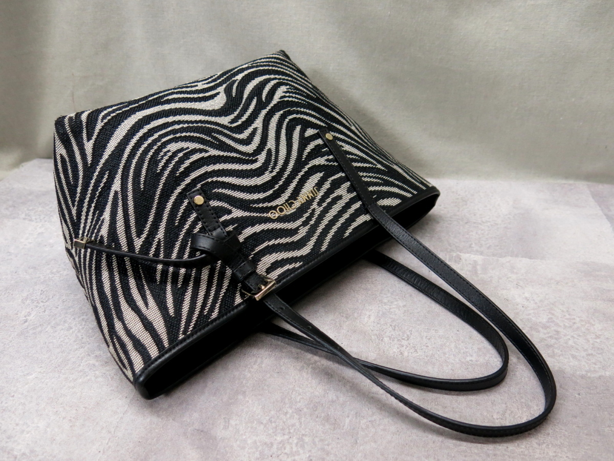 超美品○新品同様○JIMMY CHOO ジミーチュウ○SASHA サシャ○ゼブラ柄 