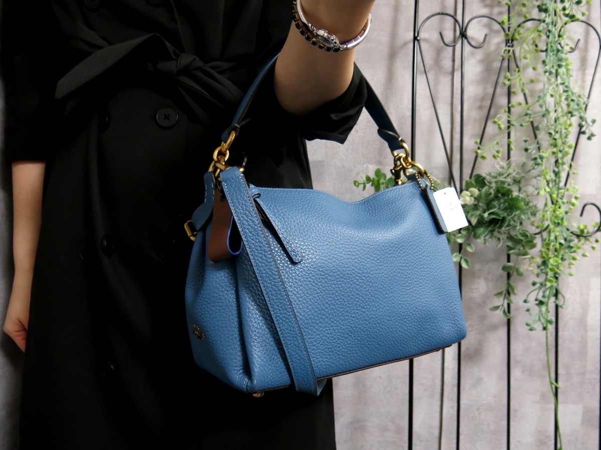 ○未使用○COACH コーチ○601○シェイ クロスボディ○カーフ レザー 本 