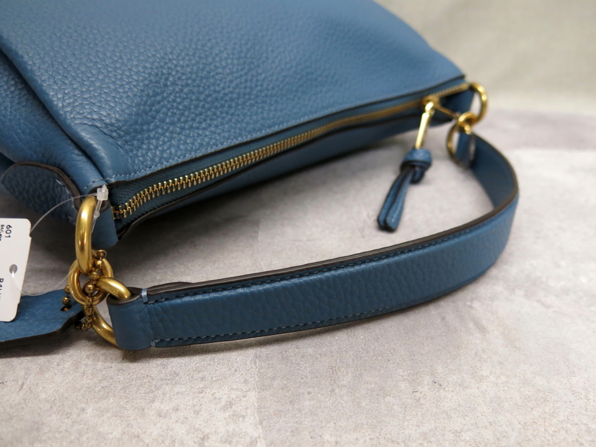 ○未使用○COACH コーチ○601○シェイ クロスボディ○カーフ レザー 本 
