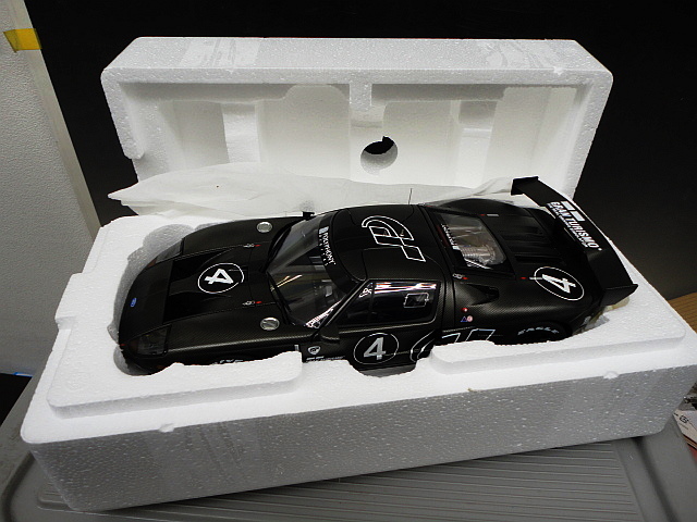 オートアート 1/18 フォードGT LM スペックⅡテストカー(レーシング