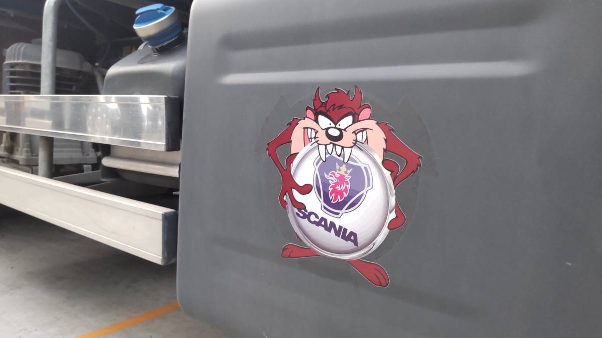 スカニア 日野 プロフィア SCANIA Scania | 日本 中古トラクタ 2枚 即納 コンクリート ステッカー vs - ホイール 0