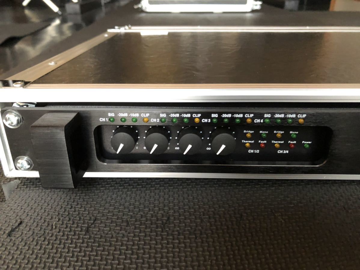 クラシックプロ パワーアンプ4ch ハードケース付き CLASSIC PRO CP4200