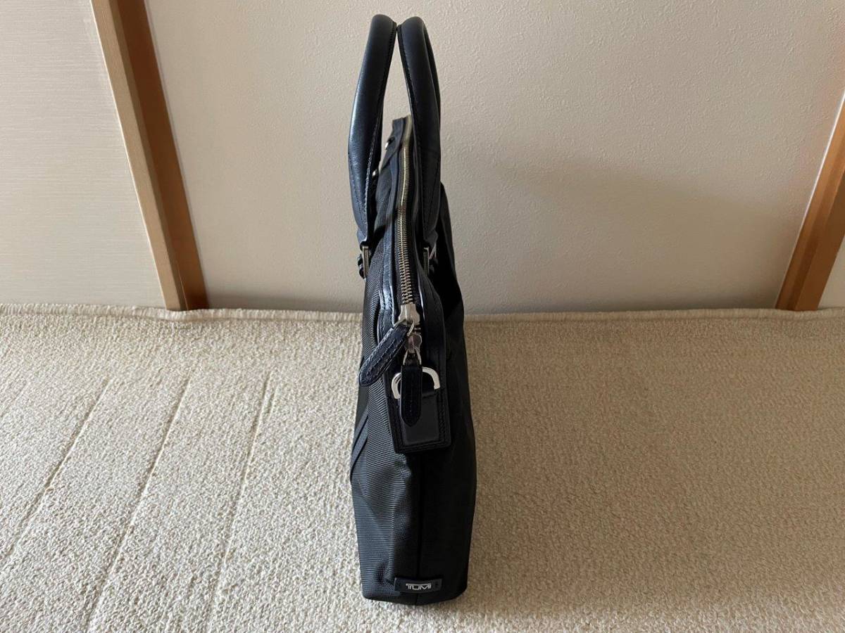 TUMI トゥミ ビジネスバッグ ブリーフケース ナイロン×レザー ネイビー 