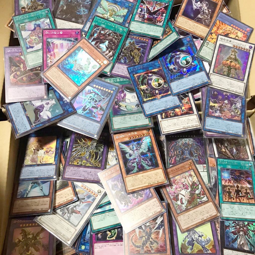 遊戯王 引退 大量 売り切り 人気カードなど 人気キラカード 4箱分 光物 
