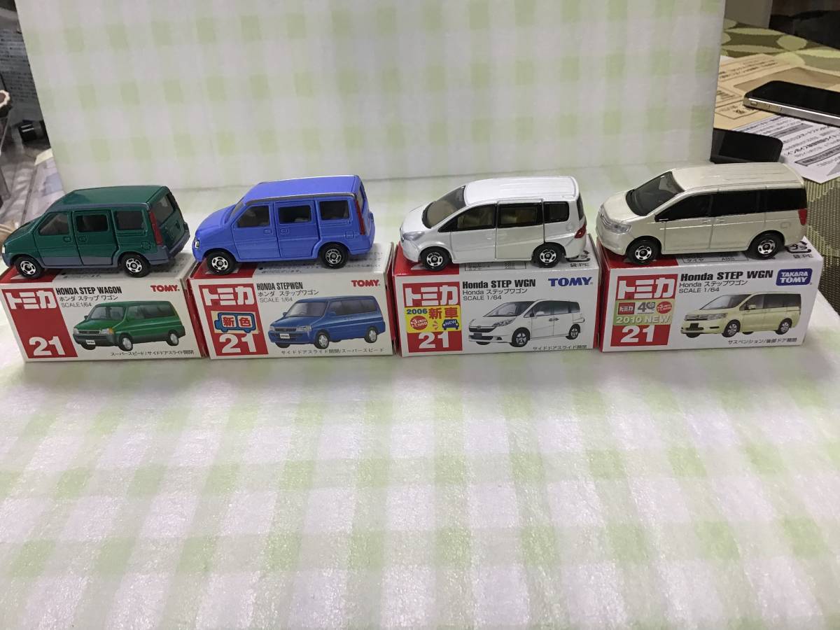 トミカ☆赤箱NO.21☆ホンダ ステップ ワゴン+新色+2006年発売+2010年 