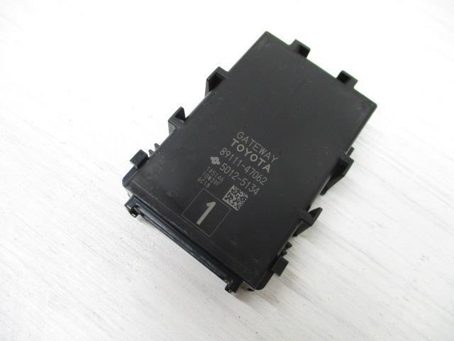 ZVW51 トヨタ プリウス PRIUS 前期 TOYOTA Butterfly ZVW50 System