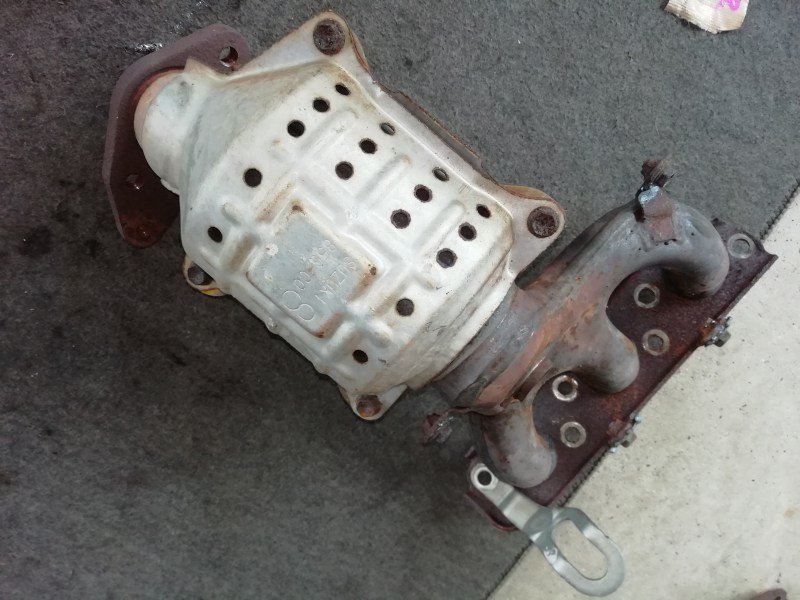 スズキ ワゴンR MH22S K6A 触媒 85G-C08 ※ジャンク 素材
