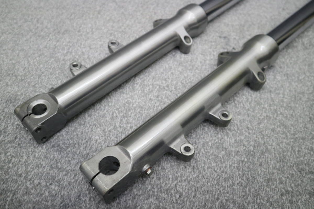 最新作，新品 ＮＣ３１ ＣＢ４００ＳＦ フロントフォークＡＳＳＹ / 左右セット インナーチューブ フロント フォーク 外装 スーパーフォア 純正交互品(フロント)｜売買されたオークション情報、yahooの商 ホンダ用