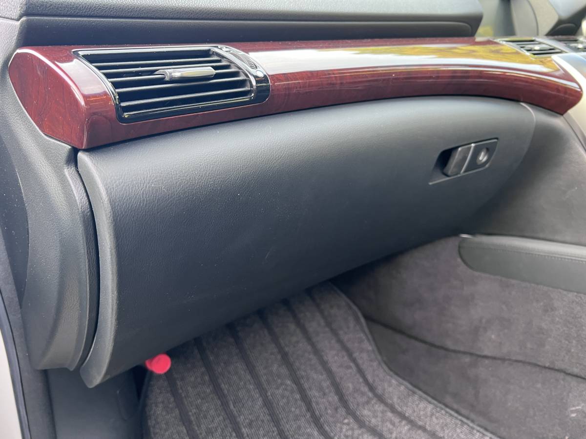 Kb1 レジェンド グローブ ボックス Box 車検証入れ 助手席 小物入れ 純正品 良品 ホンダ用 売買されたオークション情報 Yahooの商品情報をアーカイブ公開 オークファン Aucfan Com