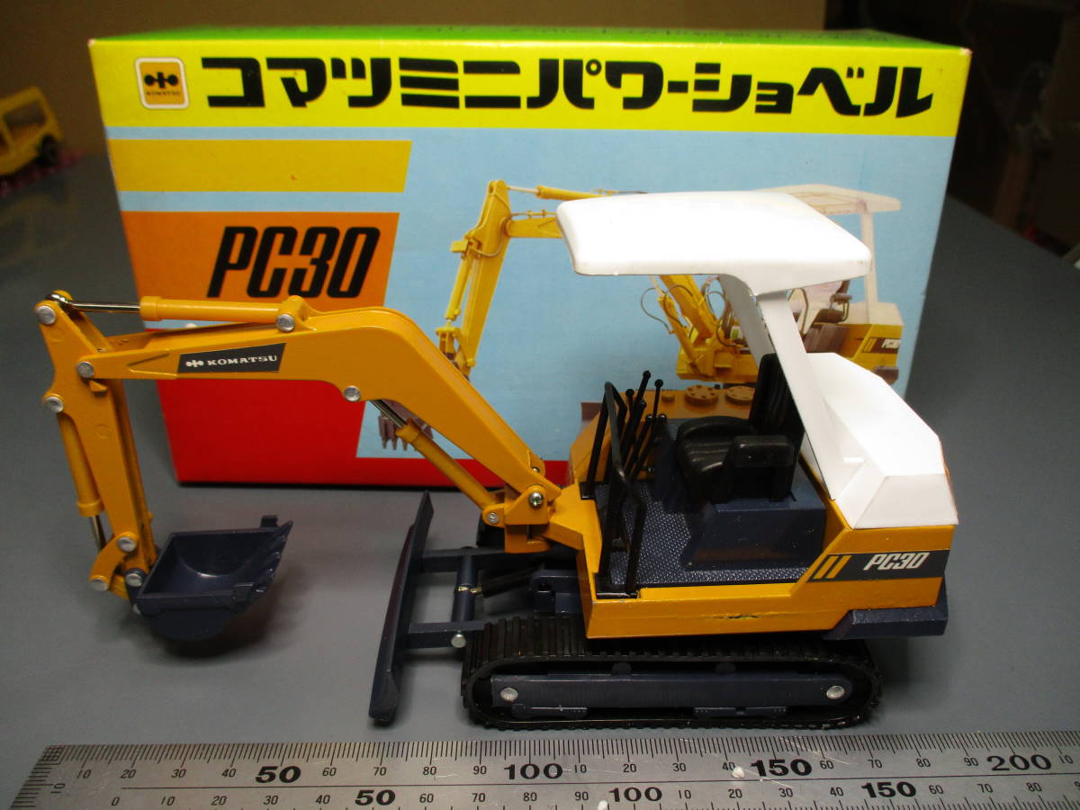 【美品箱なし】コマツ☆ヨネザワ ダイキャストモデル☆ ホイール式パワーショベル PW60 ☆1/40スケール ダイヤペット コマツ ヨネザワ No.K-51 日本製 KOMATSU