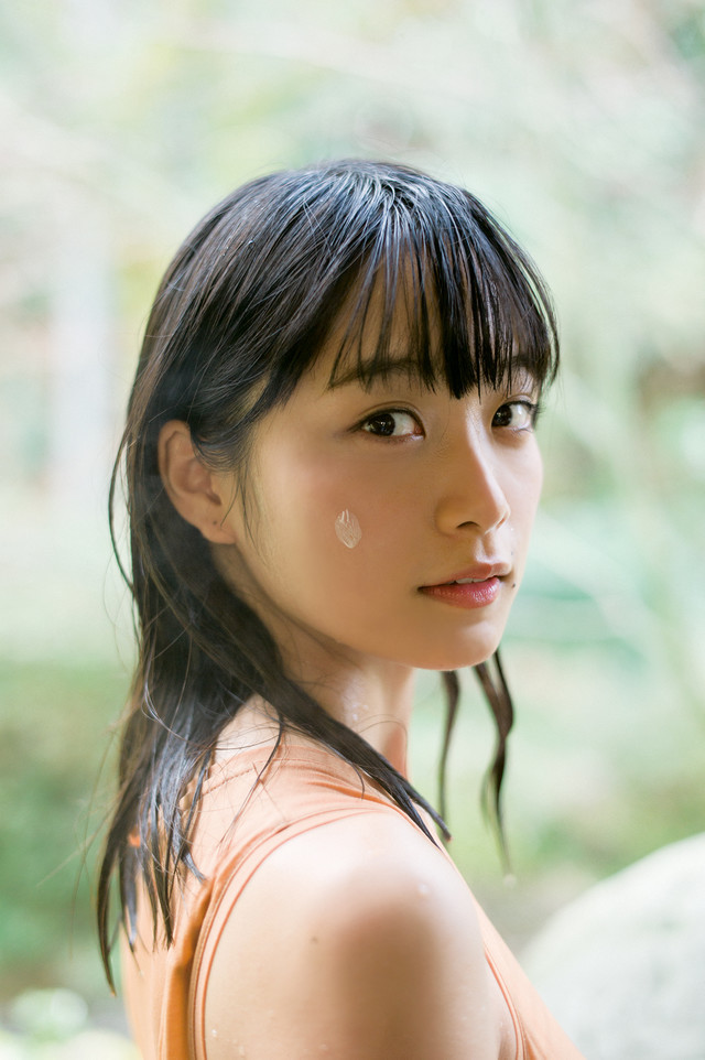 深川麻衣 写真集 『 ずっと、そばにいたい 』 ポスカ付 乃木坂46 帯付