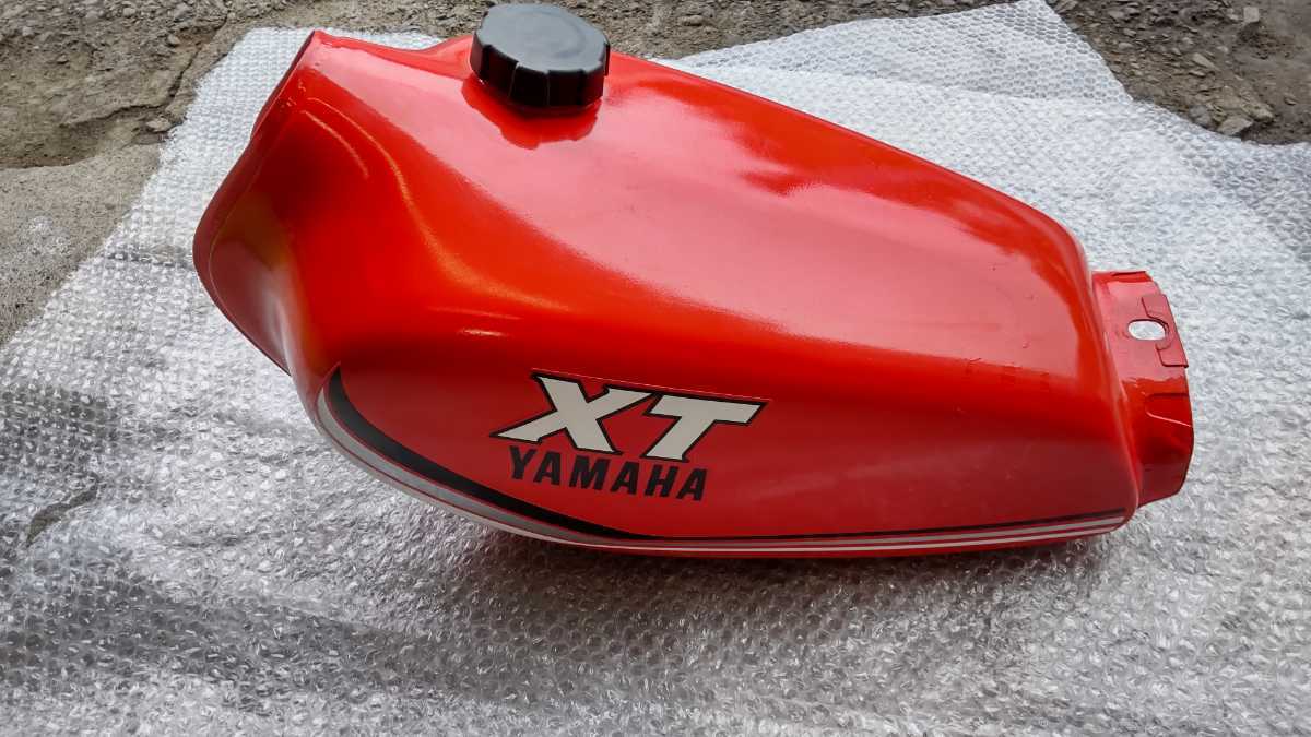 XT250 ガソリンタンク 程度良 錆なし 凹みなし