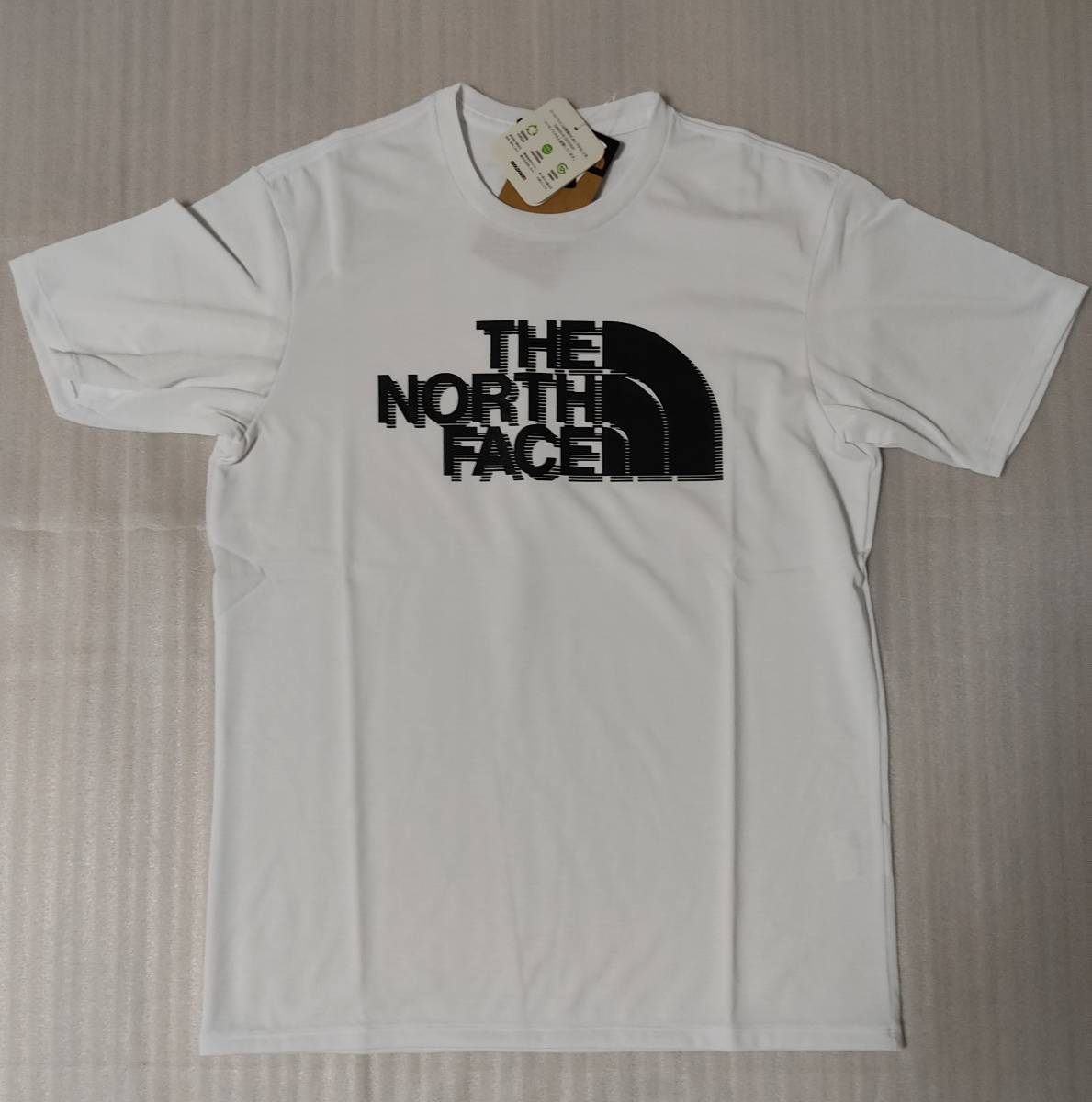 安い，SALE ノースフェイス ショートスリーブビックロゴ Tシャツ M 半袖 NT32171 静電ケア 白 速乾(半袖Tシャツ)｜売買されたオークション情報、yahooの商品情報をアーカイブ公開 - オークファン 男性用