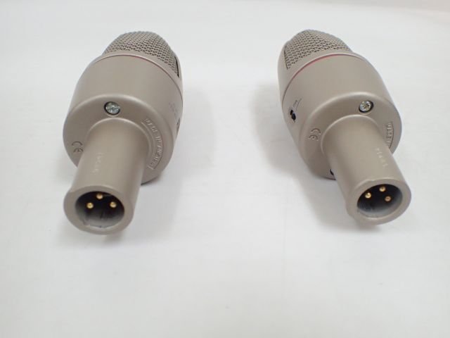 AKG コンデンサーマイク C3000B ショックマウントホルダー H-100