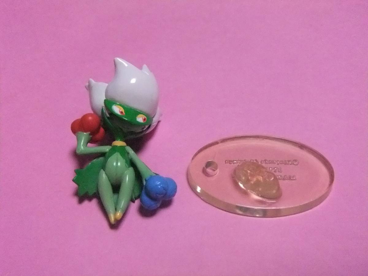 【中古】モンコレ　エルレイド　台座付　ポケモン　モンスターコレクション ポケモン モンコレ☆ロズレイド 台座 中古(ポケットモンスター)｜売買