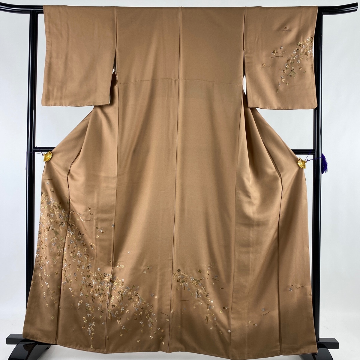 新作登場，最新作 訪問着 名品 萩 吹き寄せ 刺繍 金糸 薄小豆 袷 162cm 63.5cm S 正絹(仕立て上がり)｜売買されたオークション情報、yahooの商品情報をアーカイブ公開 - オークファン 仕立て上がり