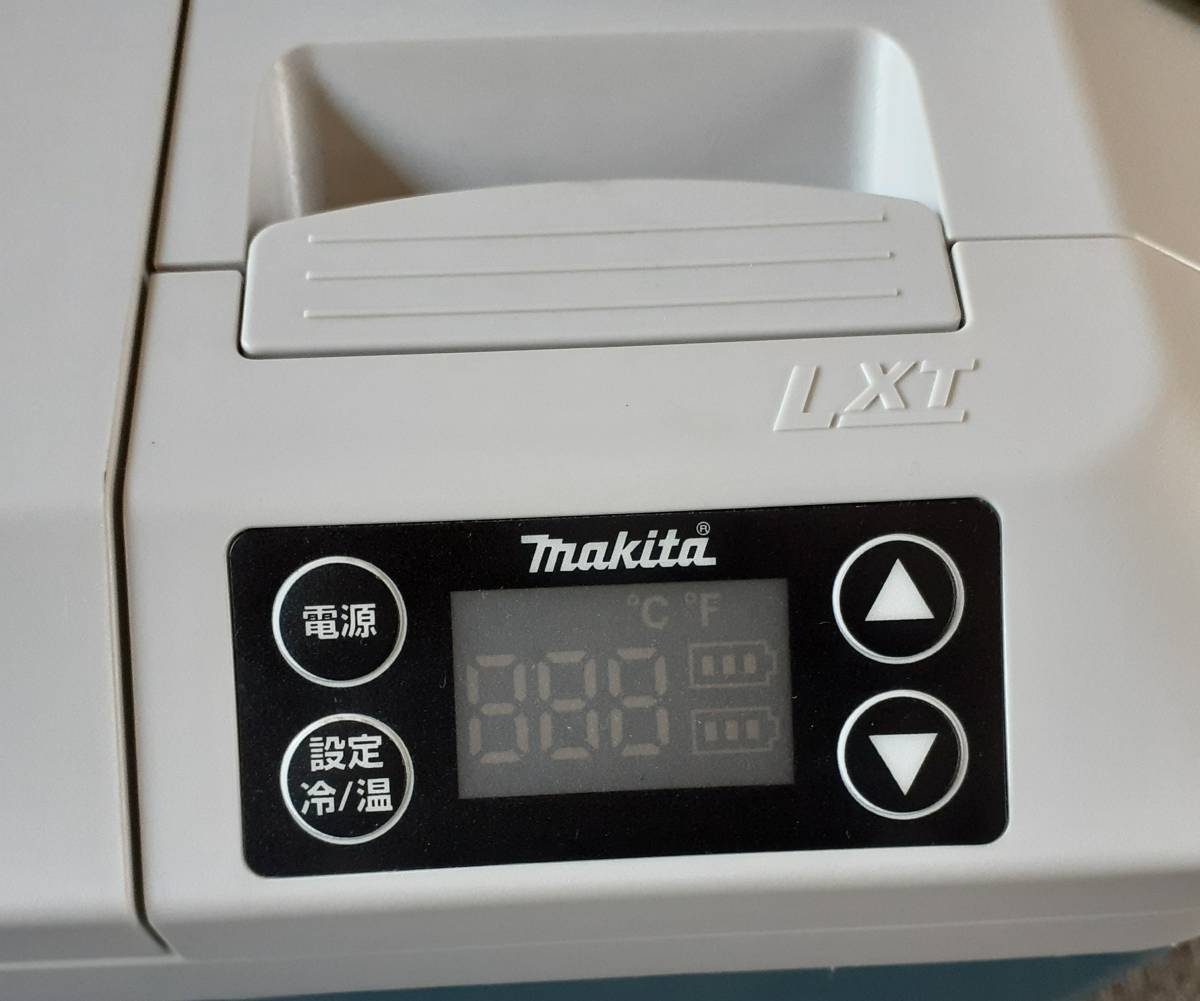 Makita LXT クーラーボックス使用回数1回です。 Makita LXT クーラーボックス使用回数1回です。
