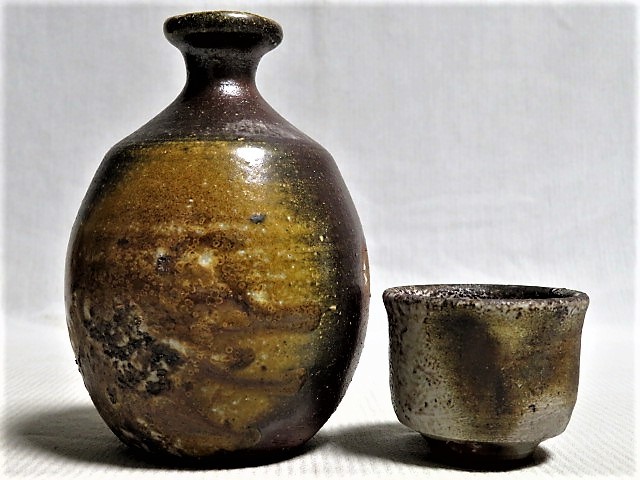 行吉学 備前焼 ゴマ窯変徳利 共箱共布栞 とっくり 酒器 食器 一輪挿し花入